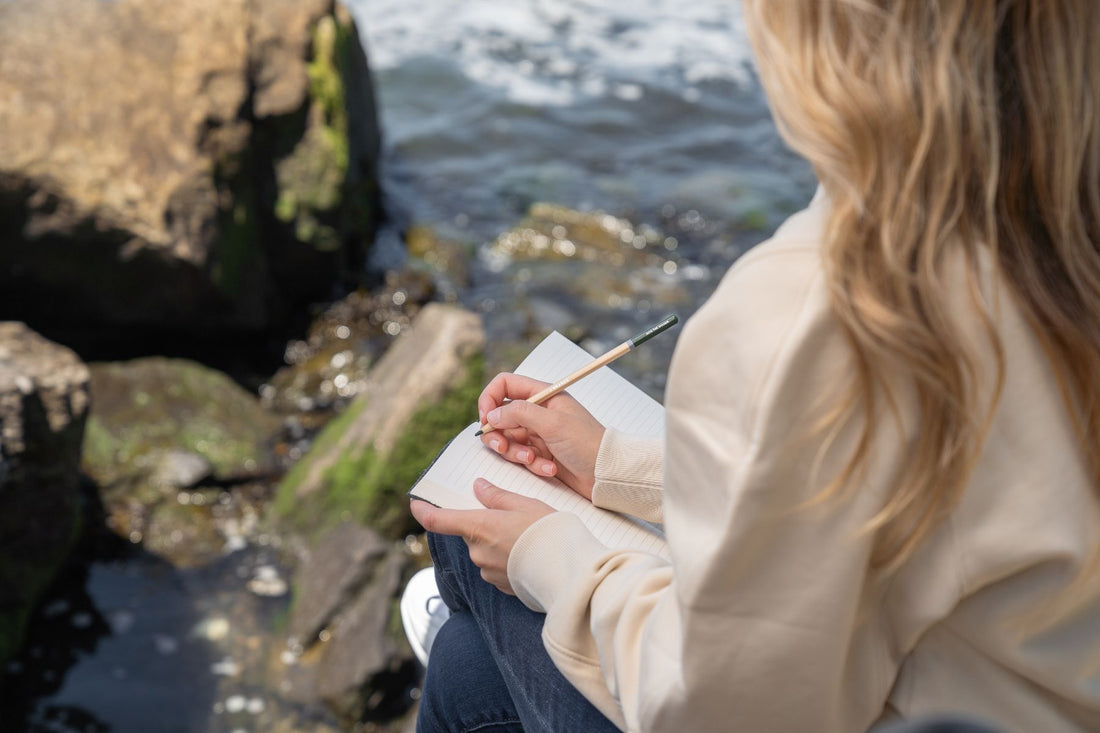 Essential Tips for Keeping a Travel Journal: Your Adventure Companion